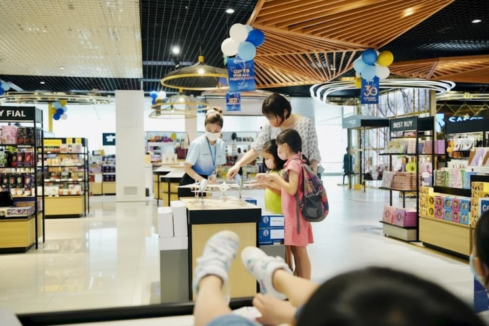 S&acirc;n bay Đồng Hới c&oacute; nhiều dịch vụ tiện &iacute;ch.